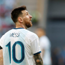 Les infos du jour : Cavani – Messi ça chauffe, les Verts sur un goleador colombien