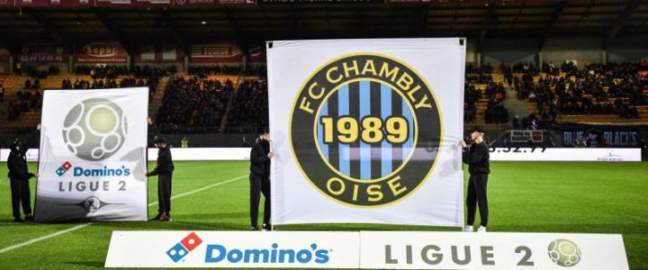 Ligue 1 : un arrêt « symbolique pour les Français » mais pas forcément nécessaire