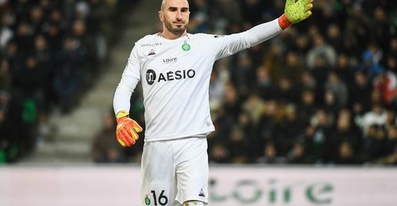 Mercato – ASSE : Le club jette un froid pour l'avenir de Stéphane Ruffier !