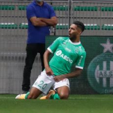 Saint-Etienne : Bouanga harangue ses partenaires avant le match contre Nîmes