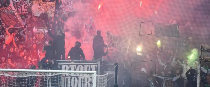 Ligue 1 : ASSE-Monaco stoppé dans un déluge de fumigènes !